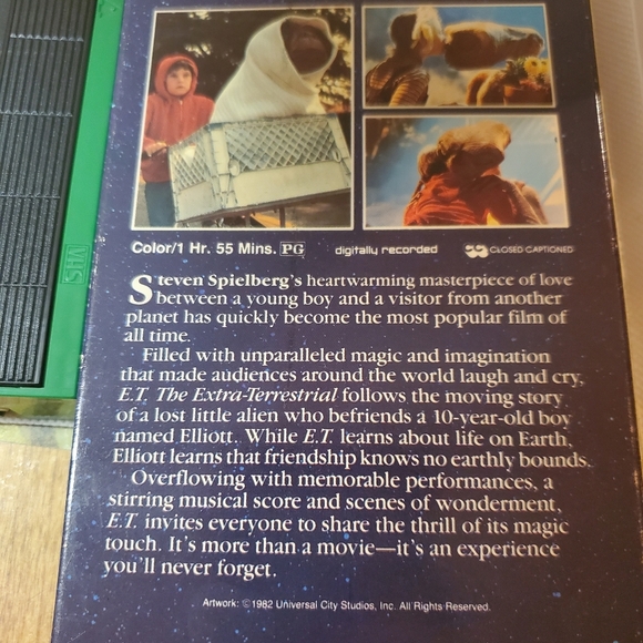 E.T. The Extra Terrestrial VHS 1982 Rare Green and Black Tape Spielberg VINTAGE - Picture 4 of 4